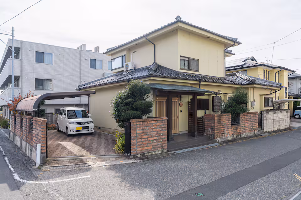 宿泊先外観